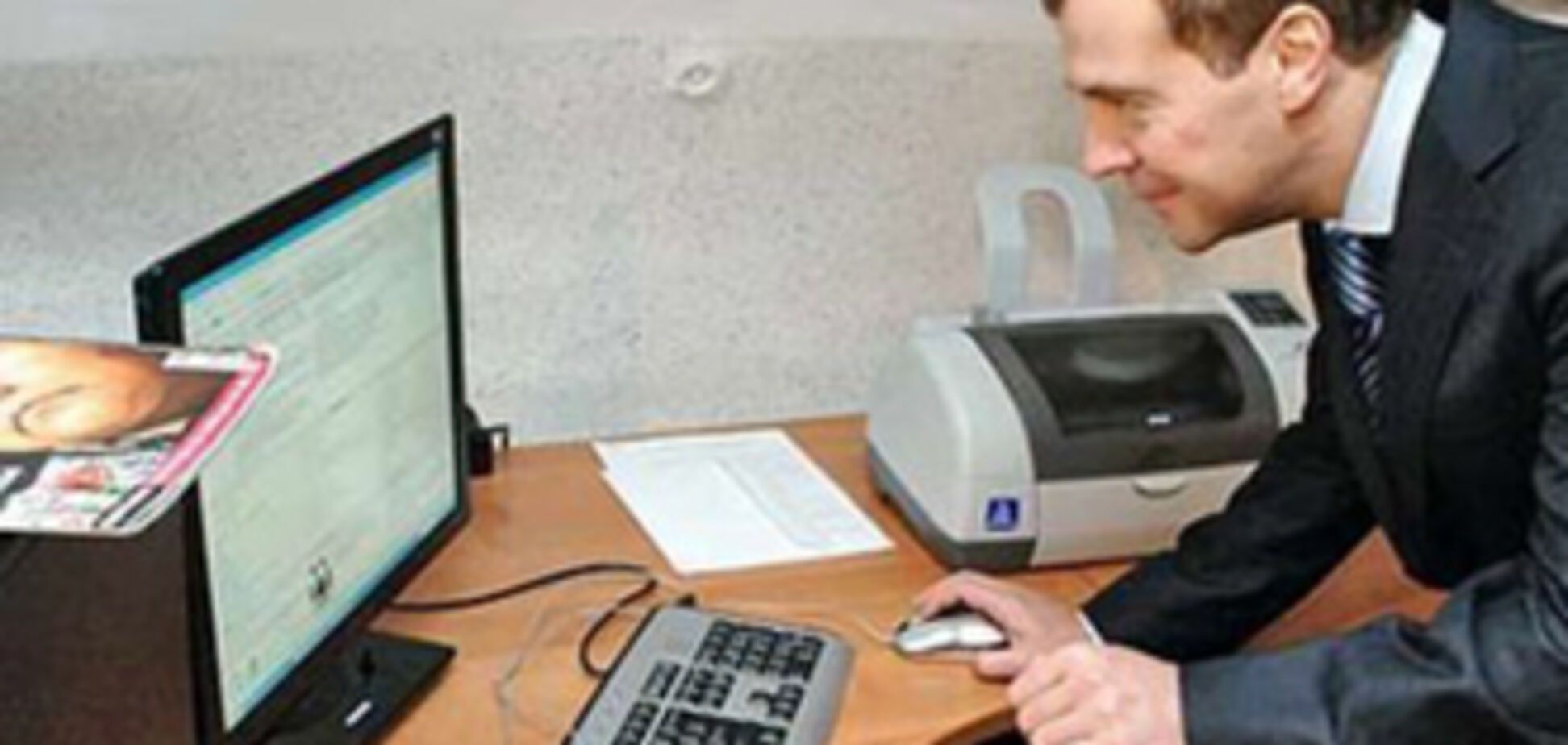 Шварценеггер 'зафрендити' Медведєва в Twitter