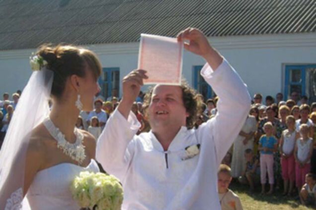 У лідера гурту 'ТІК' народився син