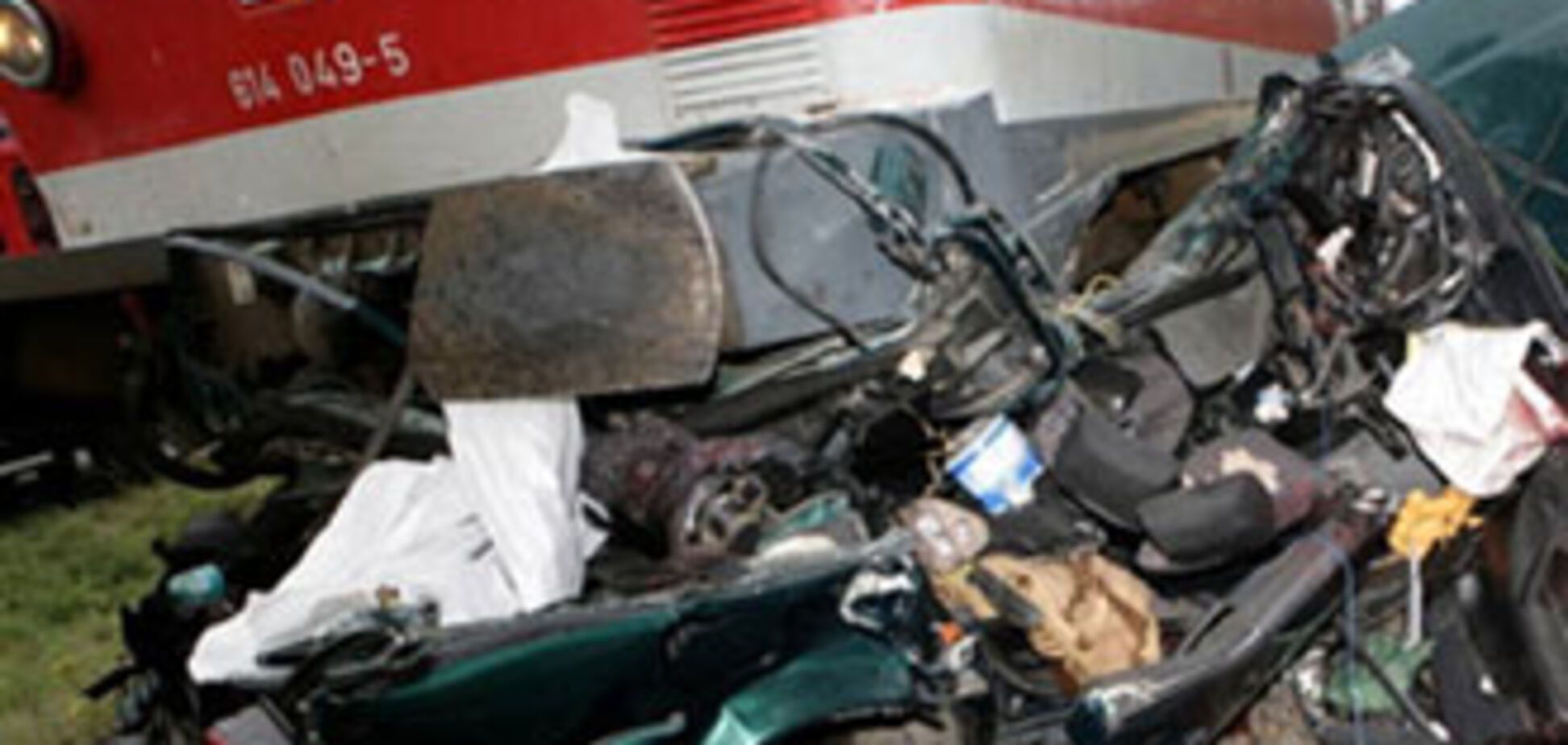 Аварии на железнодорожных переездах. 5 ВИДЕО