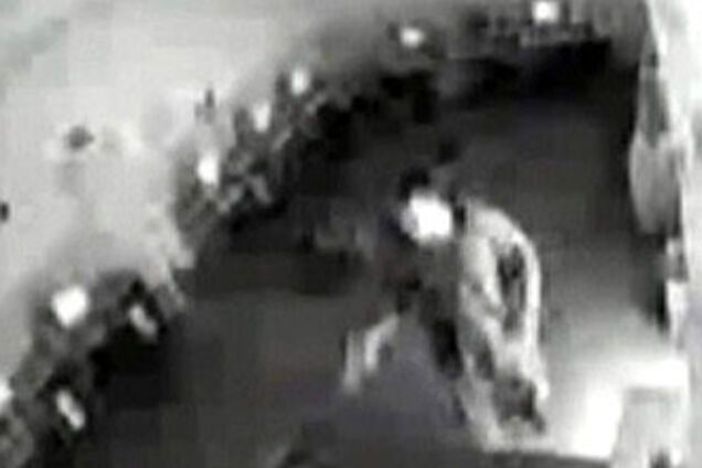 Злодійська ніч: злочинці пограбували 200 офісів