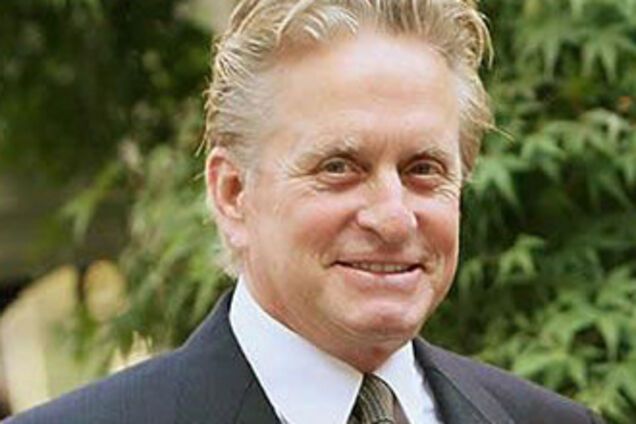 Хворий на рак Майкл Дуглас у важкому стані