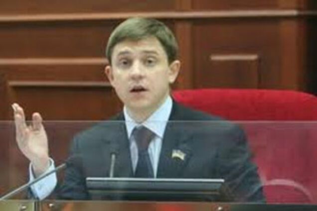 Олесь Довгий збирається 'предать' свого боса Черновецького