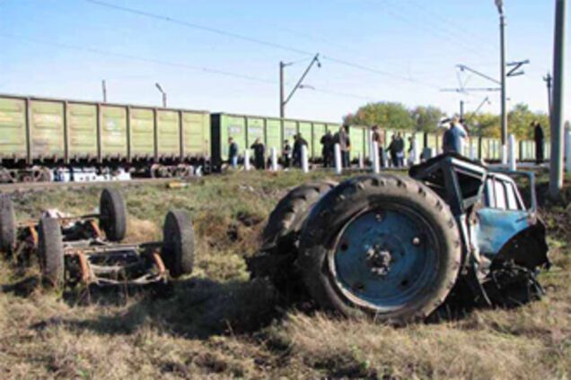 В Україні ще одна аварія на перезда. ФОТО