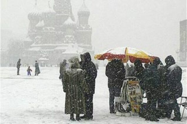 На Москву уже идет метель. В Киеве пока спокойно