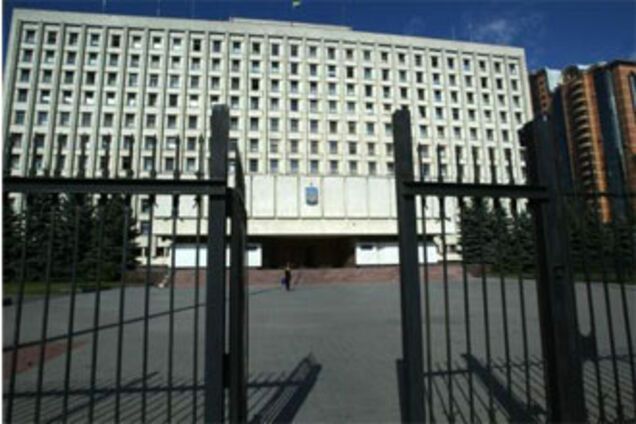 ЦИК попросит КС прояснить дату выборов Рады