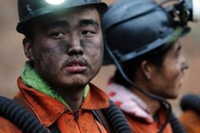 Вибух на нелегальній шахті: десятки жертв