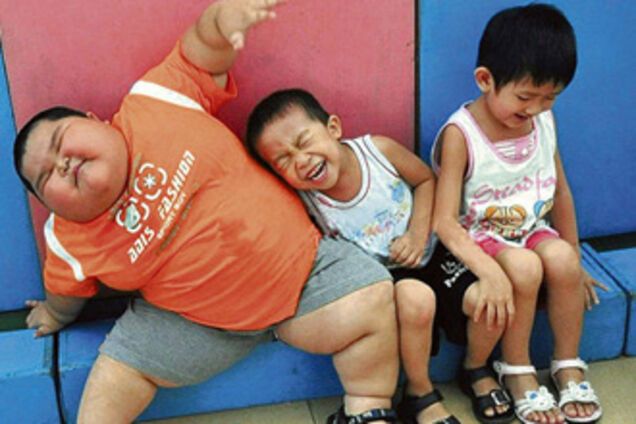 3-річний китаєць важить 60 кг! ФОТО