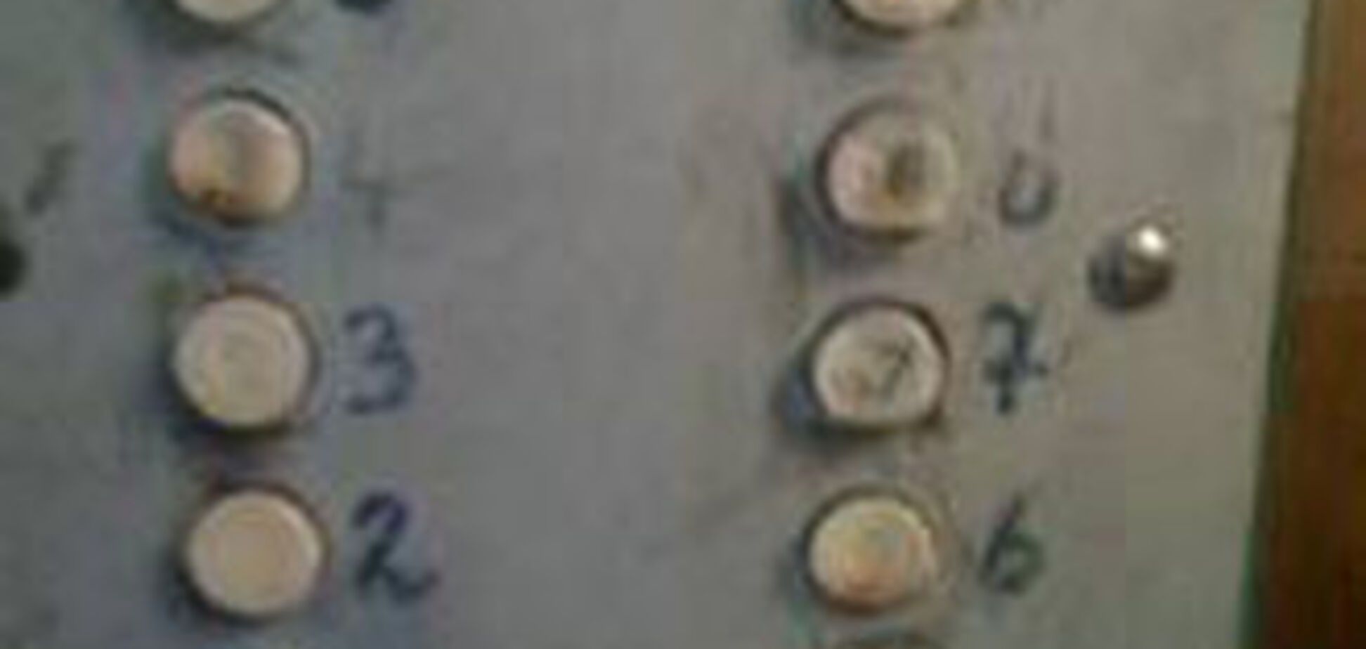 Ліфт зі студентами впав з висоти 4 поверху