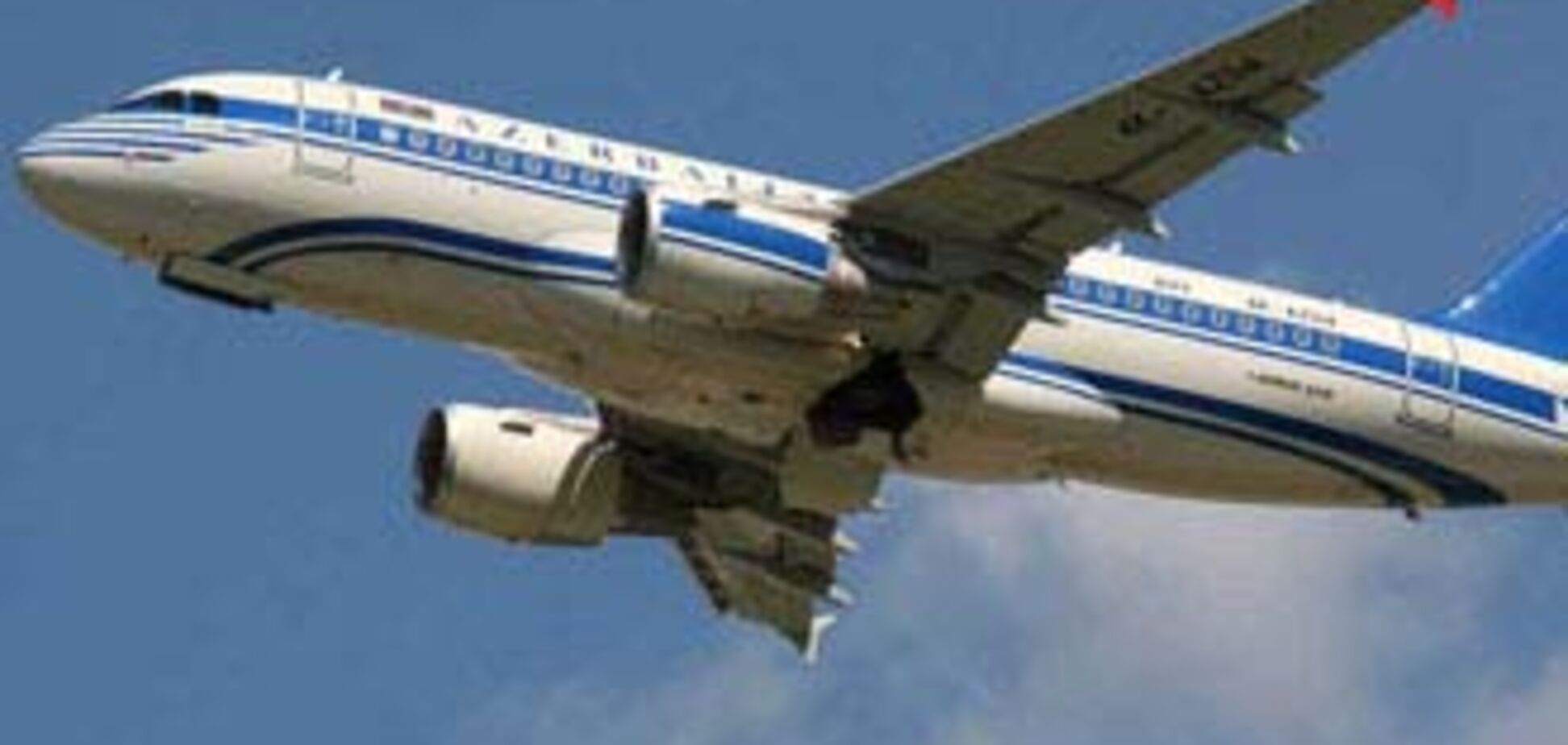 У літаку Київ-Баку знайшли труп українця