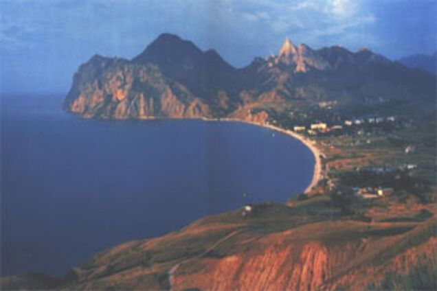 Морские базы в Крыму разбирают на металлолом