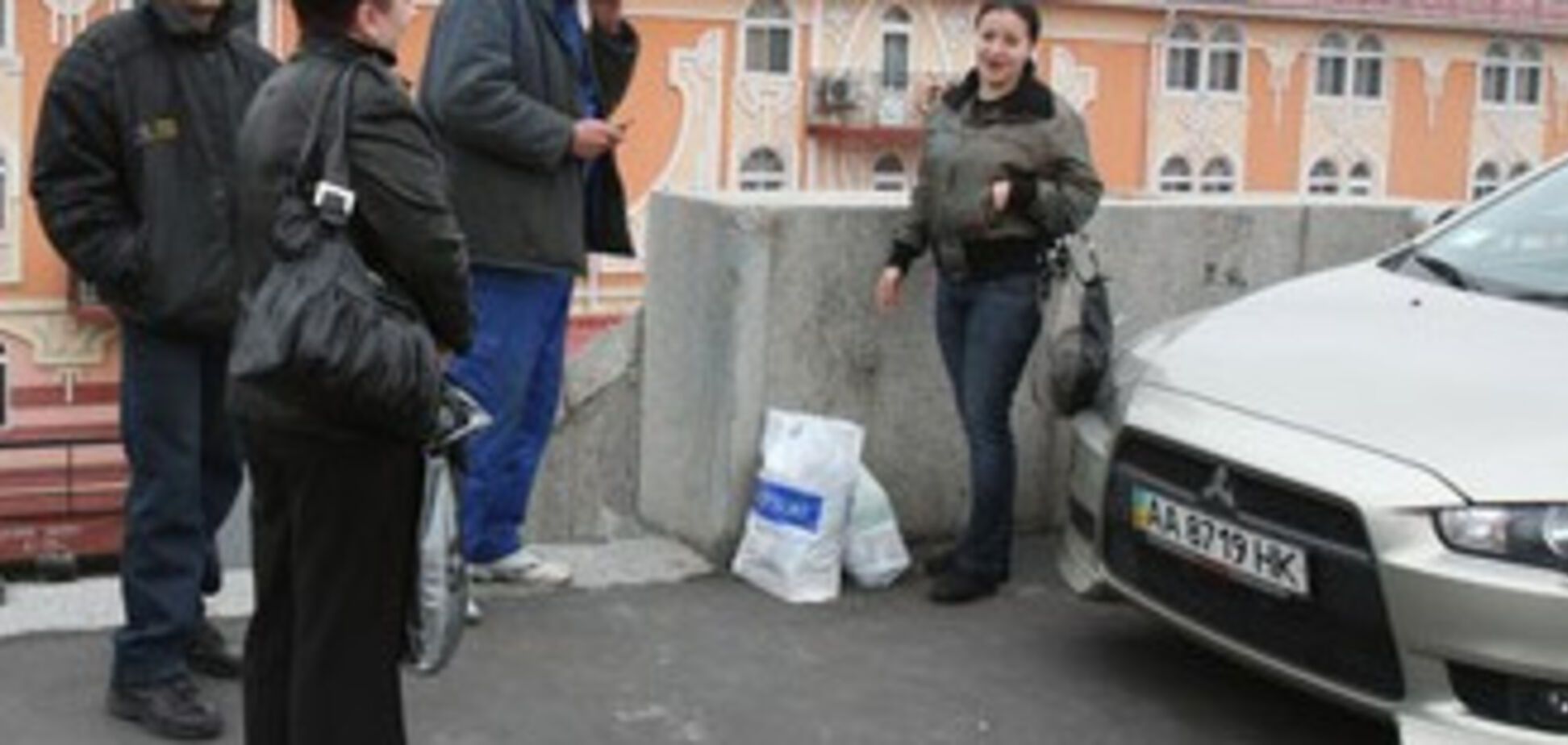 В Киеве иностранцев выселили на улицу прямо из душа