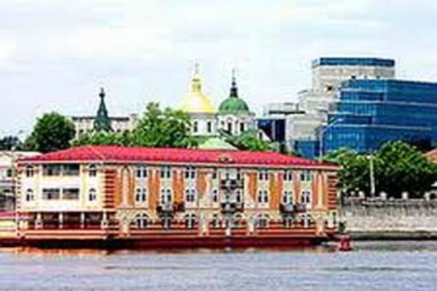 Прокуратура знеструмила готель 'Перлина Дніпра'