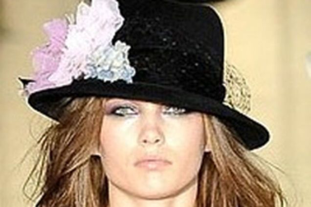 Самые модные шапки сезона осень-зима 2010/2011. ФОТО