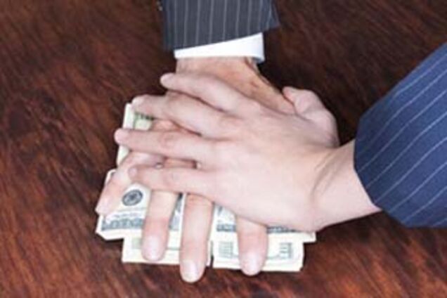 Российкая коррупция сравнялась с таджикской и папуасской