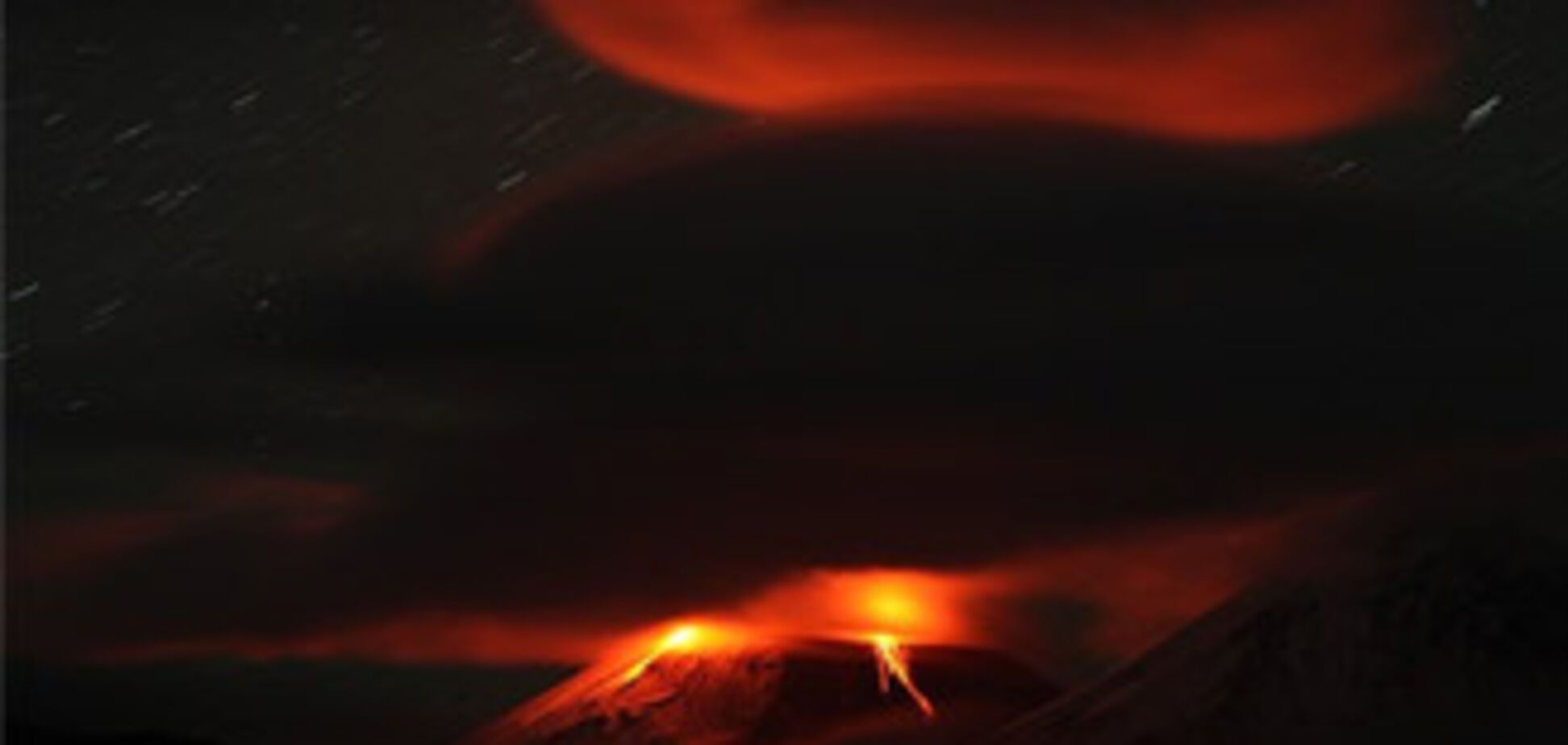 Оприлюднено фото страшного виверження вулкана на Камчатці