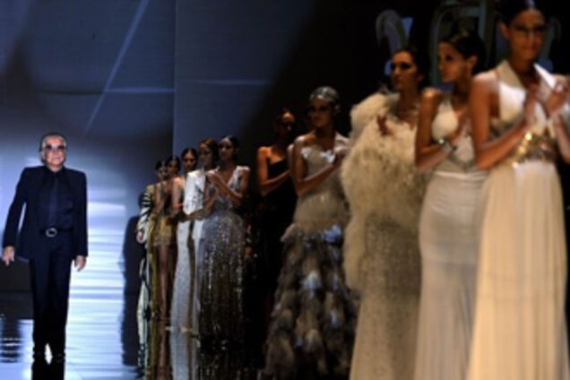 Сногсшибательные платья от Роберто Кавалли. Зима-2011. ФОТО 