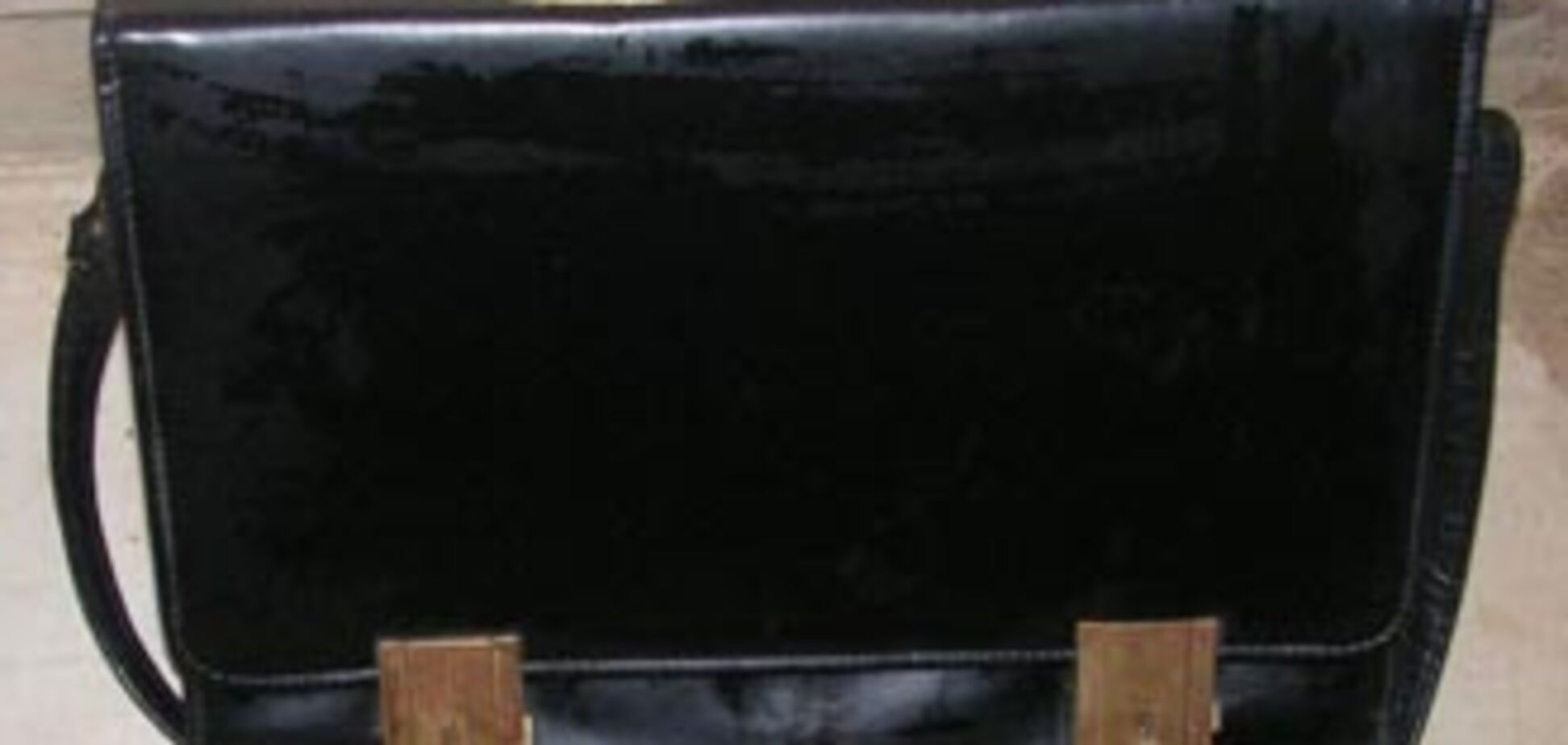 Пенсіонери торгували фальшивими міністерськими портфелями