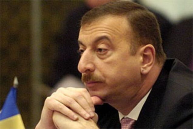 Президент Азербайджана прибыл в Украину 