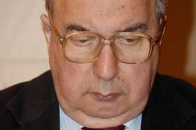 Россия пообещала выдать свой учебник по истории Украины