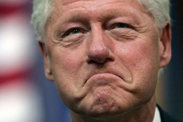 Клінтон вчить українців не боятися СНІДу