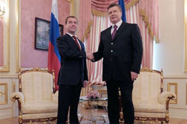 Янукович і Медведєв зустрічаються без свідків