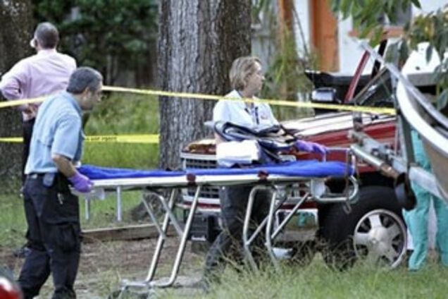 Американець розстріляв 7 людей і наклав на себе руки