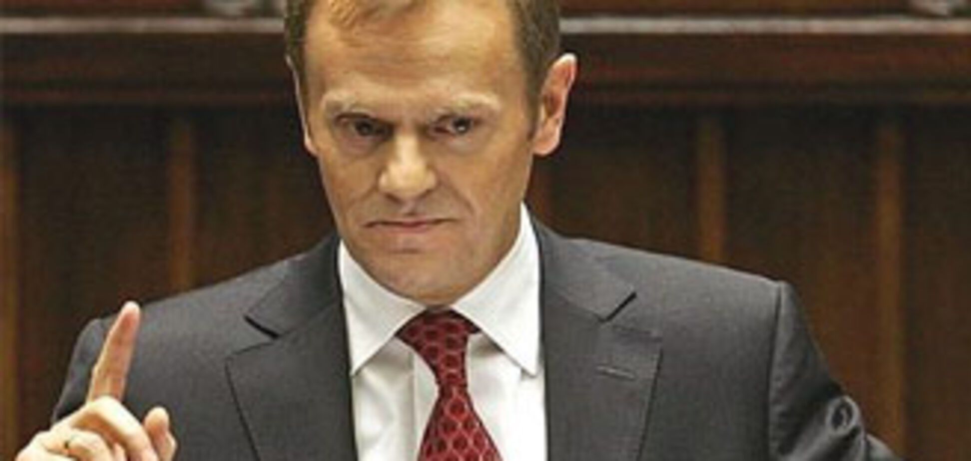 Азарова ставлять у приклад Туску