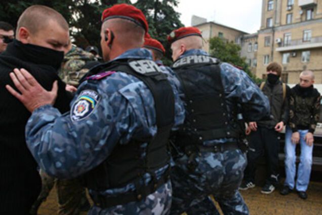 В Ивано-Франковске - бои между 'Свободой' и 'Беркутом'