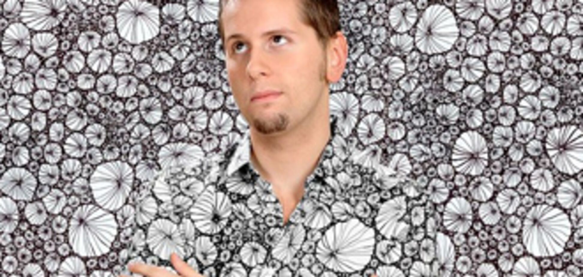 В прямом смысле слиться со стеной