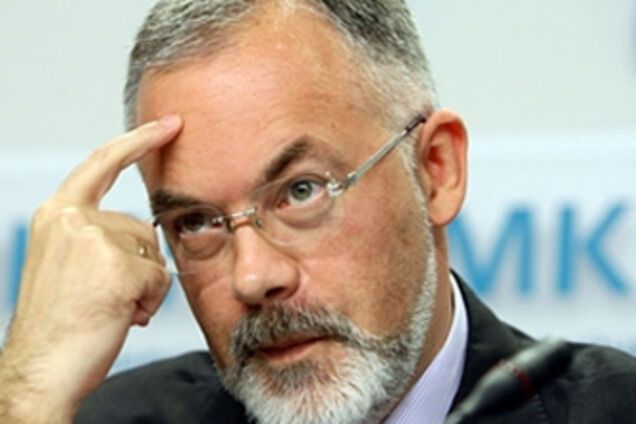 Табачник написал украинский диктант с ошибкой