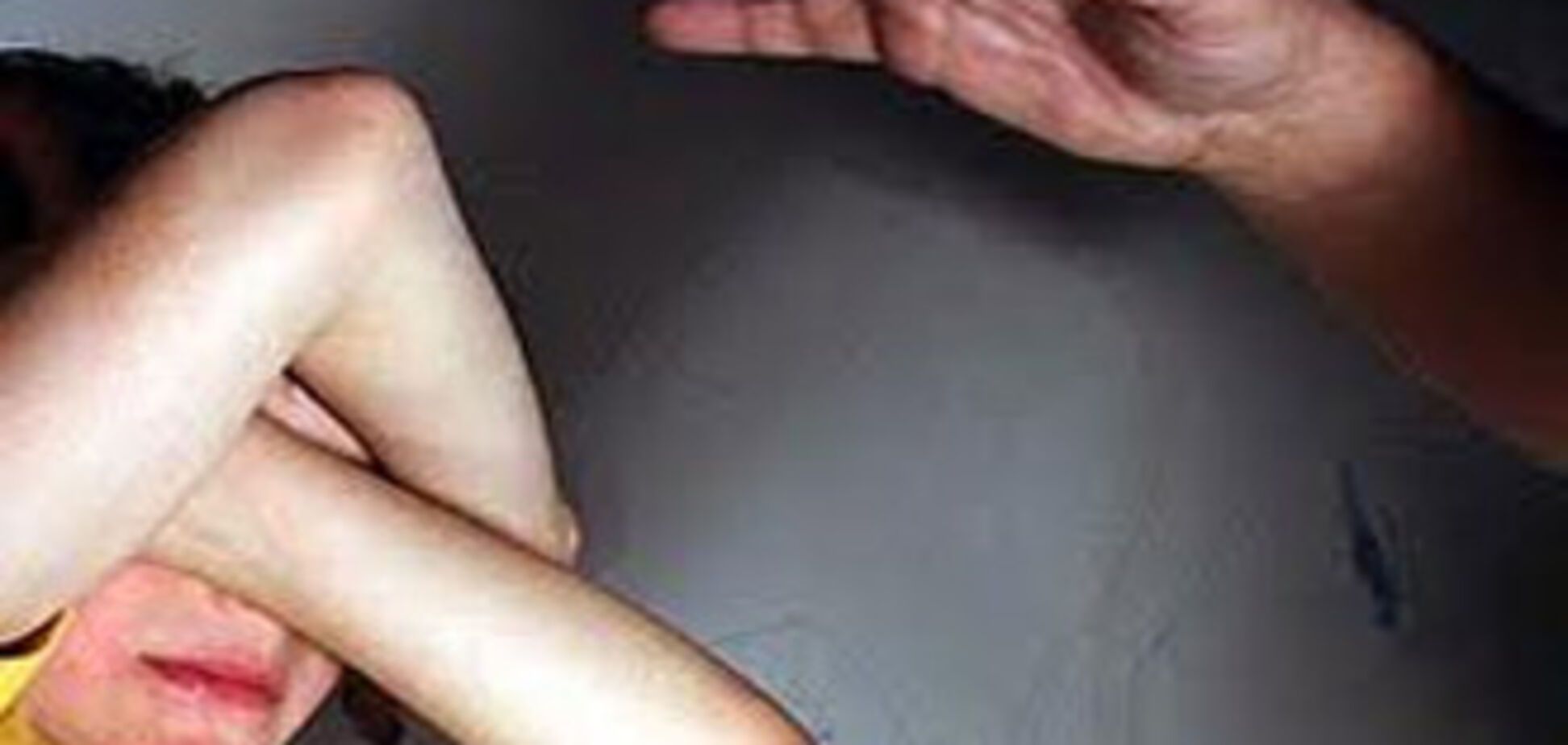 Старый извращенец «оживлял брак», насилуя 7-летнего ребенка