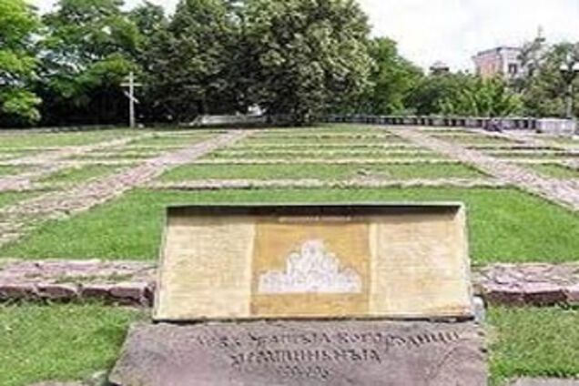 Московская церковь хочет залить бетоном Десятинную церковь