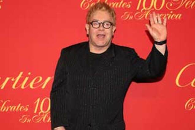 Элтон Джон возглавит газету The Independent