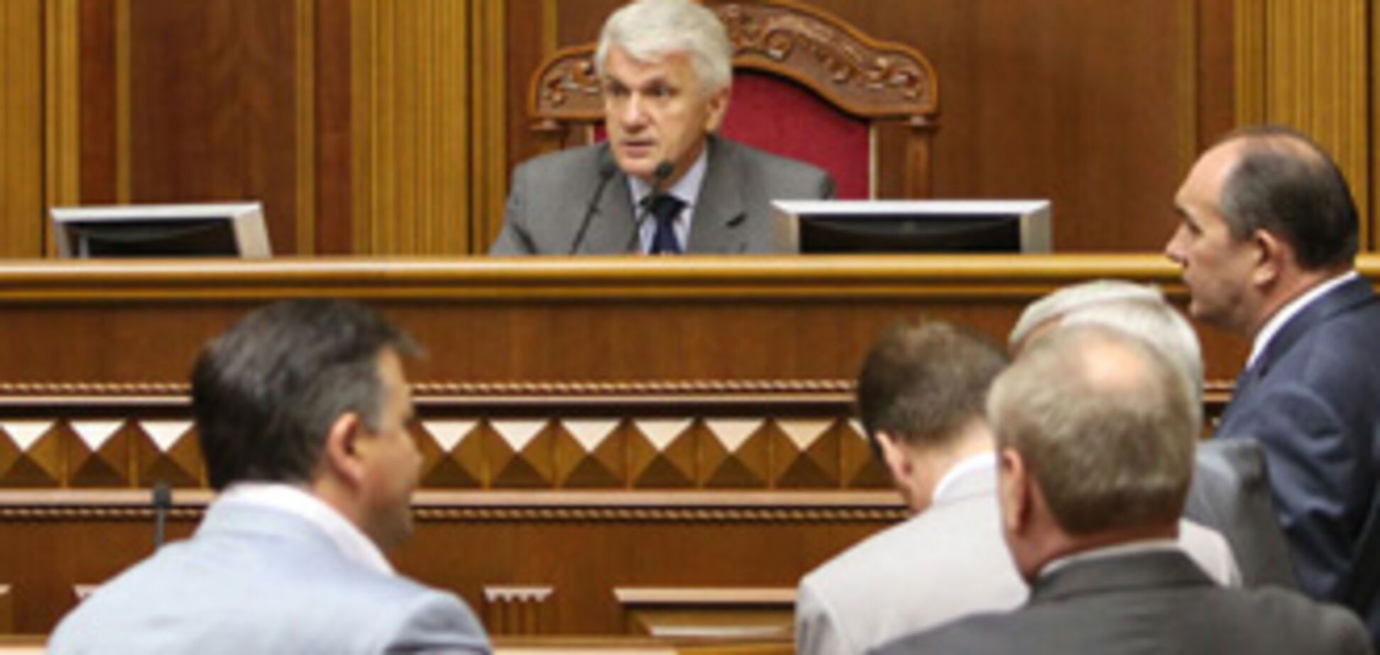 ВР разрешила Кабмину отдать Фирташу бюджетные деньги