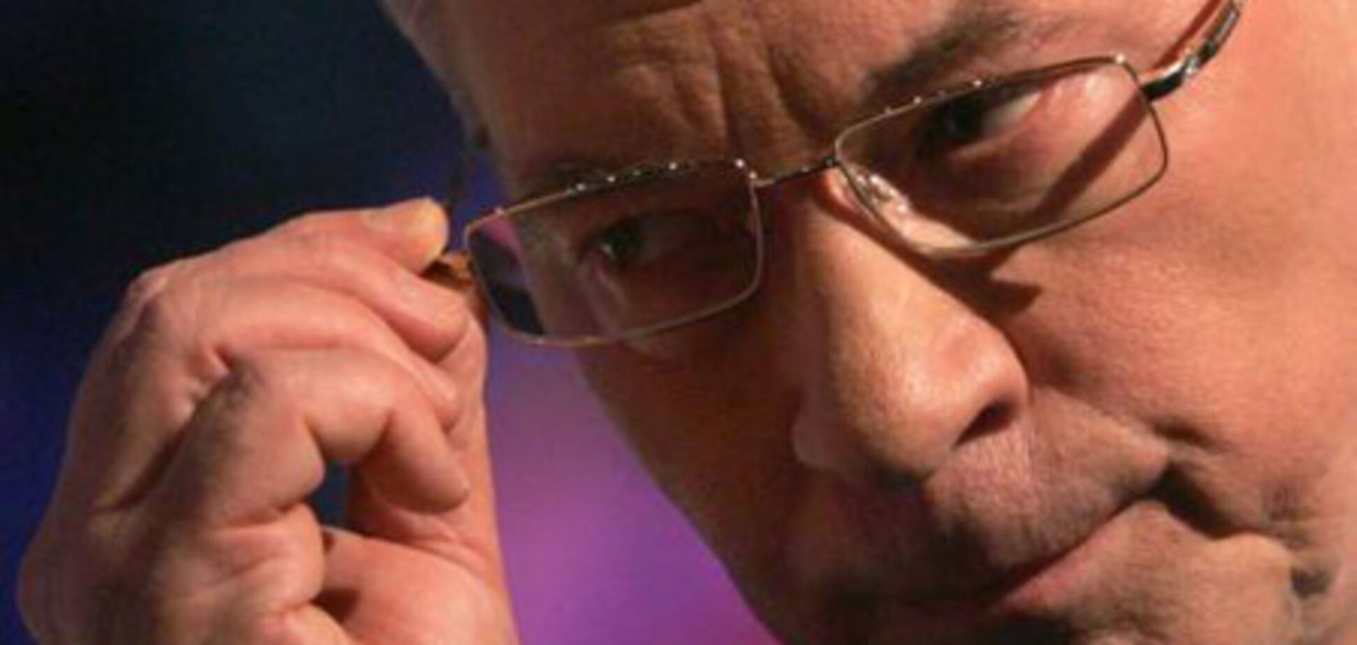 Азаров: Мы кредиты МВФ не тратим