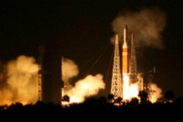 Американцы запускают самый большой спутник