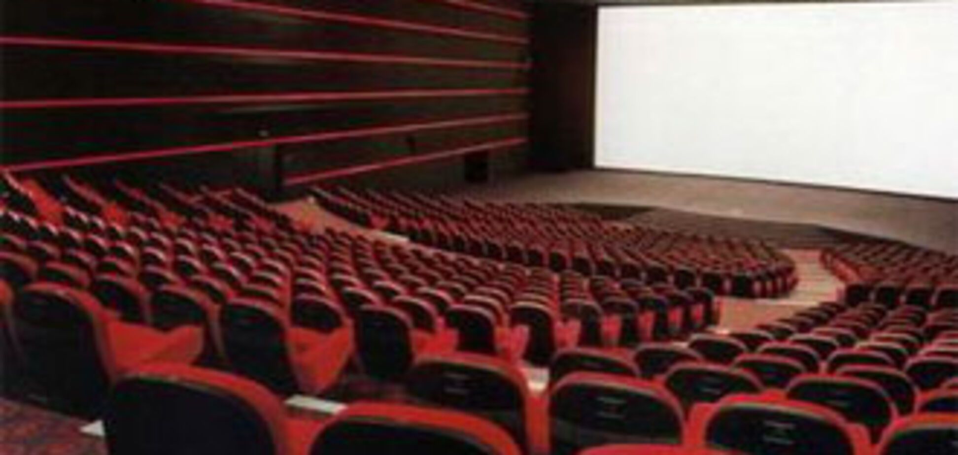 Українська мова не зникне з кінотеатрів