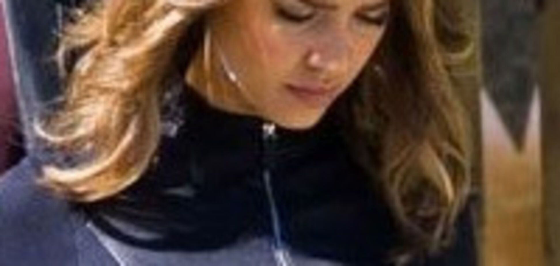 Когда одевают в такой костюм, это значит: 'Она будет мочить'