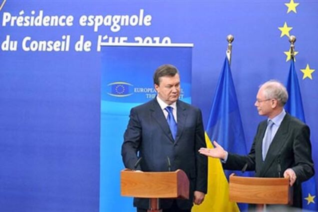 ЄС: відносини з Україною залежать від демократії і реформ