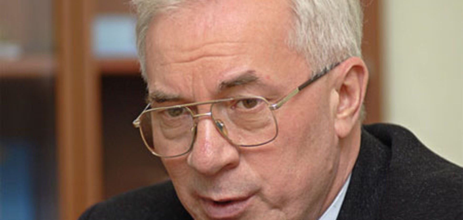 Азаров хоче збільшити поставки обладнання до Лівії
