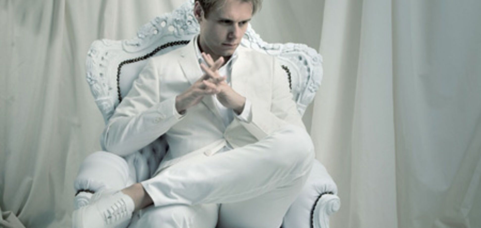 Промо-ролики Armin Only: Mirage в Киеве. Загляни в будущее!