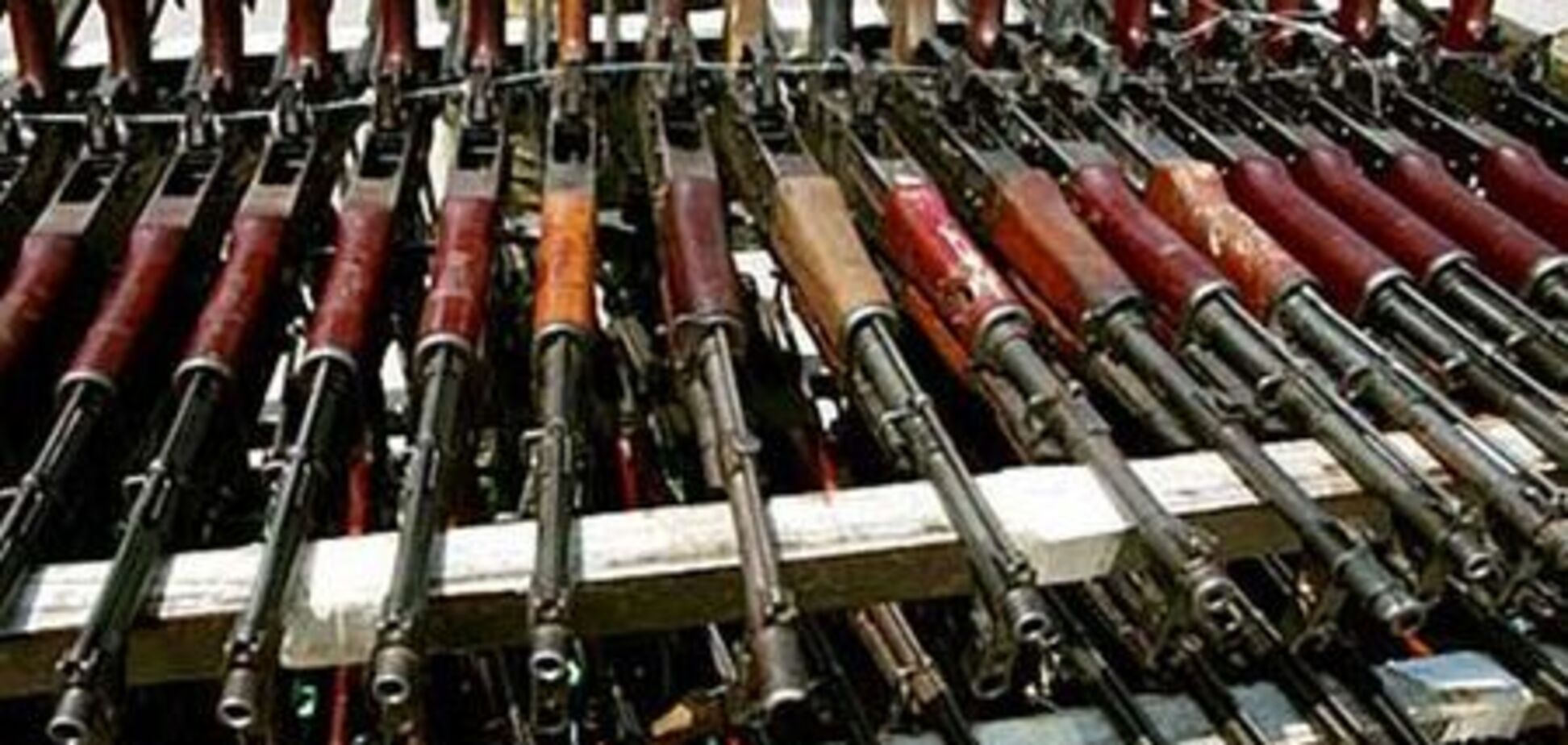 В Донецке обменник ограбили бандиты-автоматчики