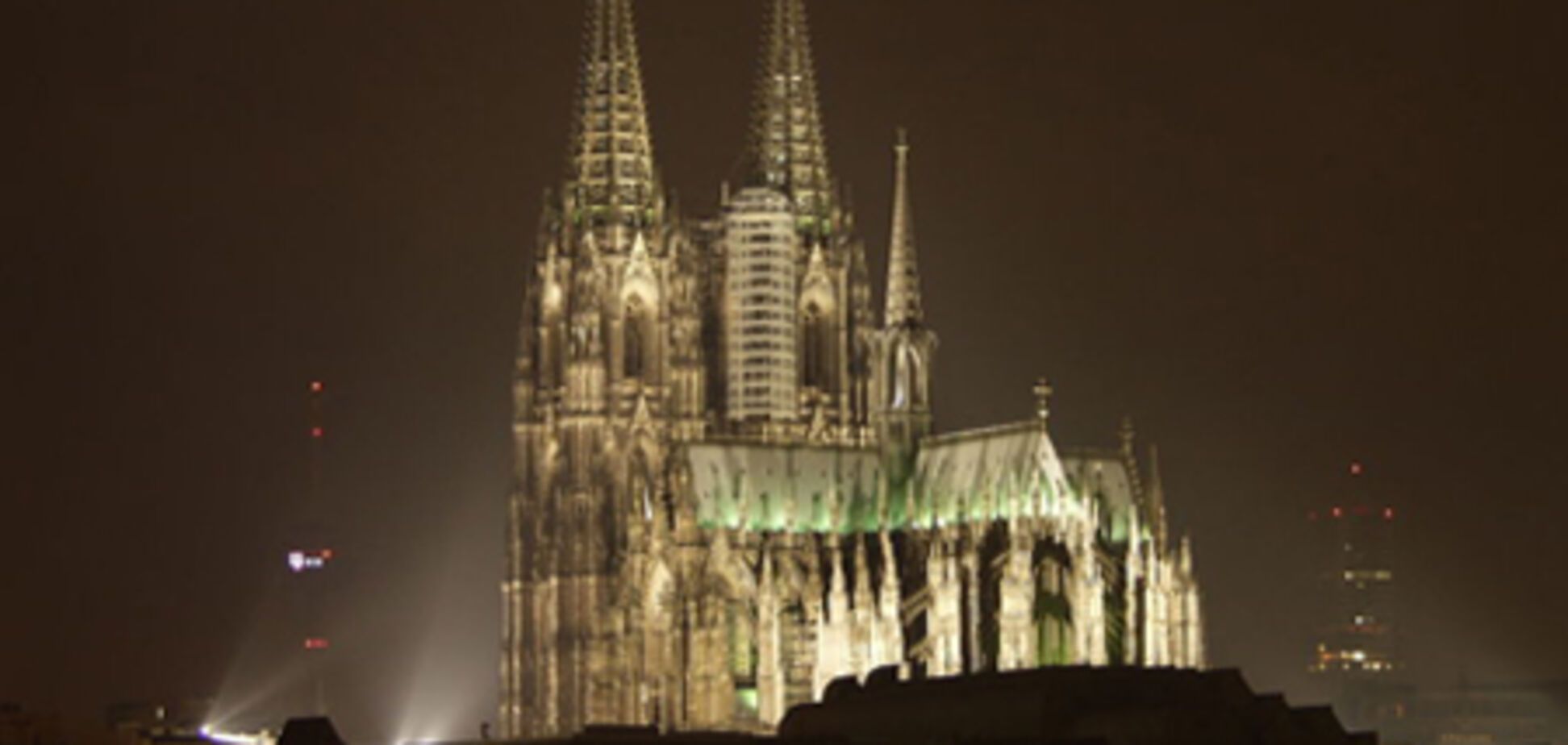 Кельнский собор подожгли 'коктейлем Молотова'