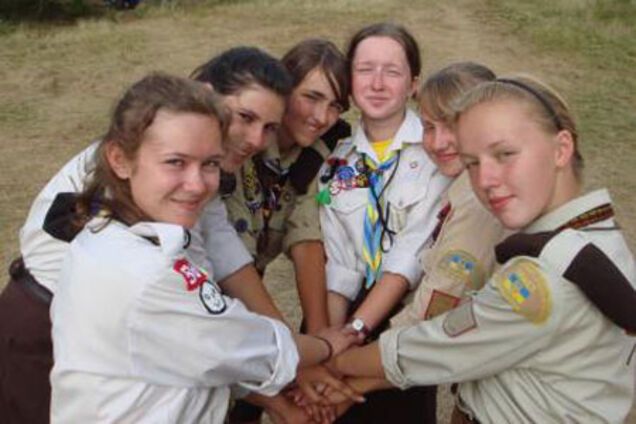 Пластунов штрафуют за русизмы