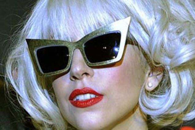 Леди Гага покинет Twitter ради борьбы со СПИДом