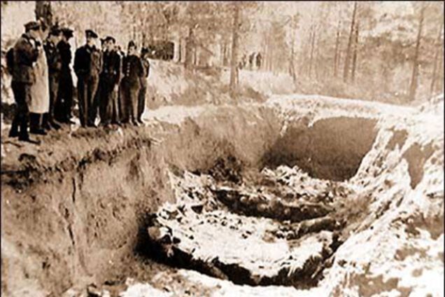 Поляки не будут требовать денег за Катынь