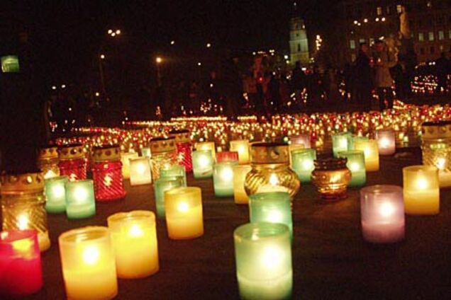 На годовщину Голодомора коммунисты плясали и жарили шашлыки