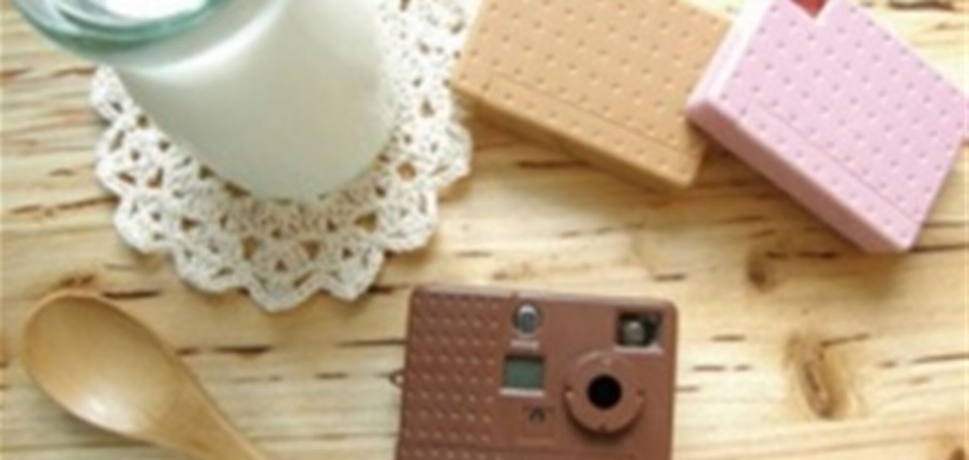 Фотокамеры научились вмещать в печенье и пакетики сока. ФОТО