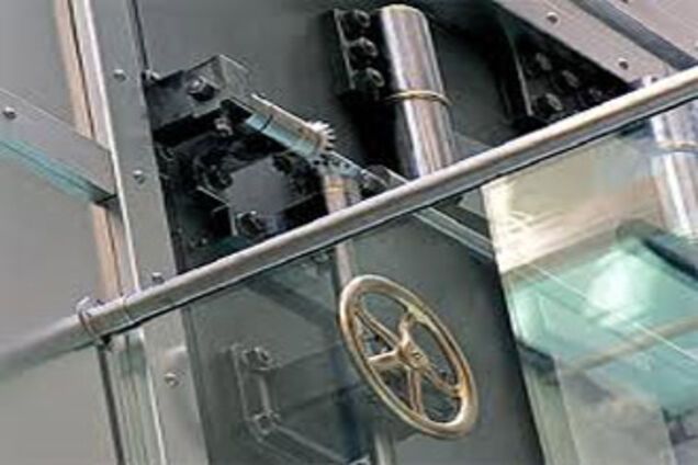 Банки не компенсируют ценности, украденные из сейфов