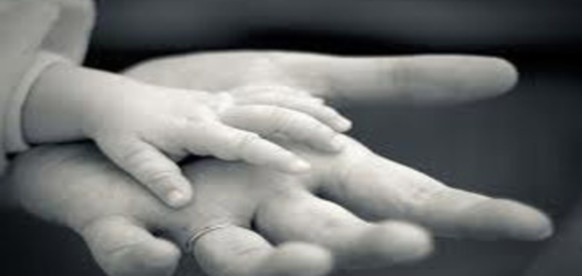 Уголовник убил 5-месячного сына на глазах друга-милиционера